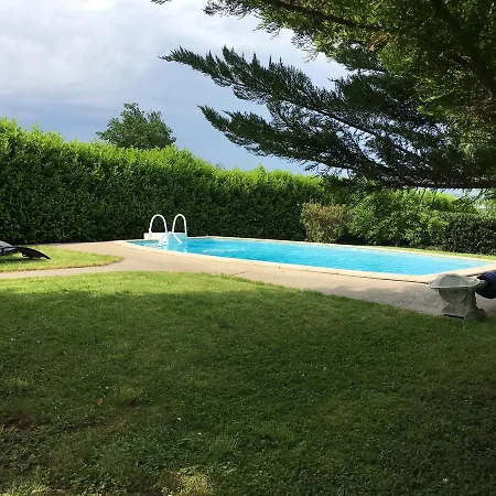 Nyaraló Maison Calme Avec Piscine
