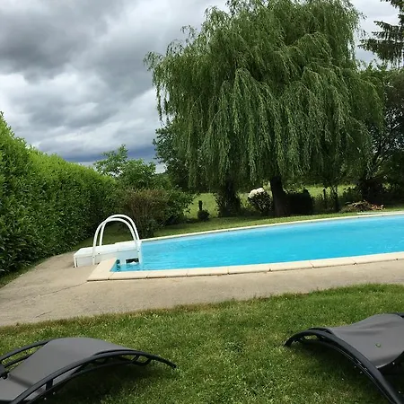 Maison Calme Avec Piscine Nyaraló Creuzier-le-Neuf